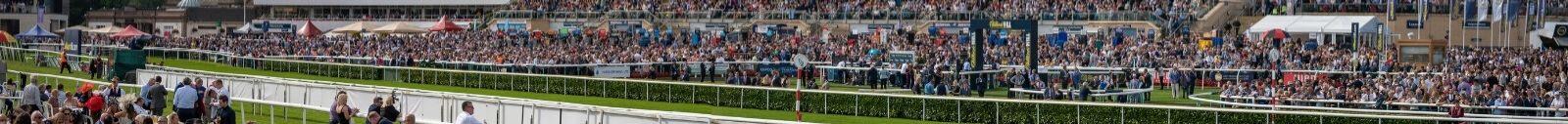 Doncaster Racecourse St Leger Festival crowds